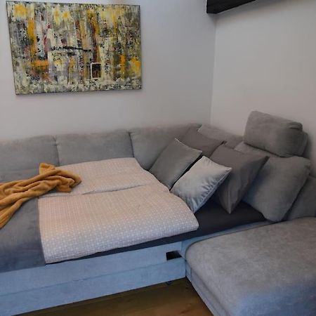 Penthouse Mit Altstadtflair Graz Exterior foto